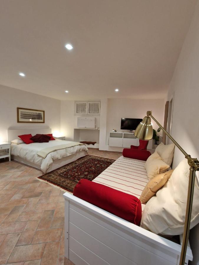 Trevi President'S Apartment Roma Esterno foto